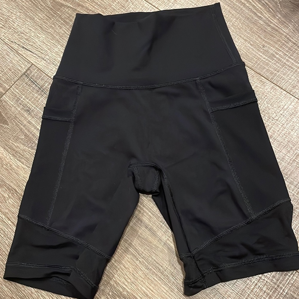 Black XS Aerie biker shorts